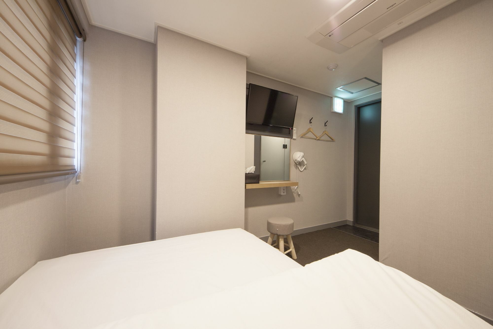Blue Mountain Myeong-Dong Hotel Сеул Екстериор снимка