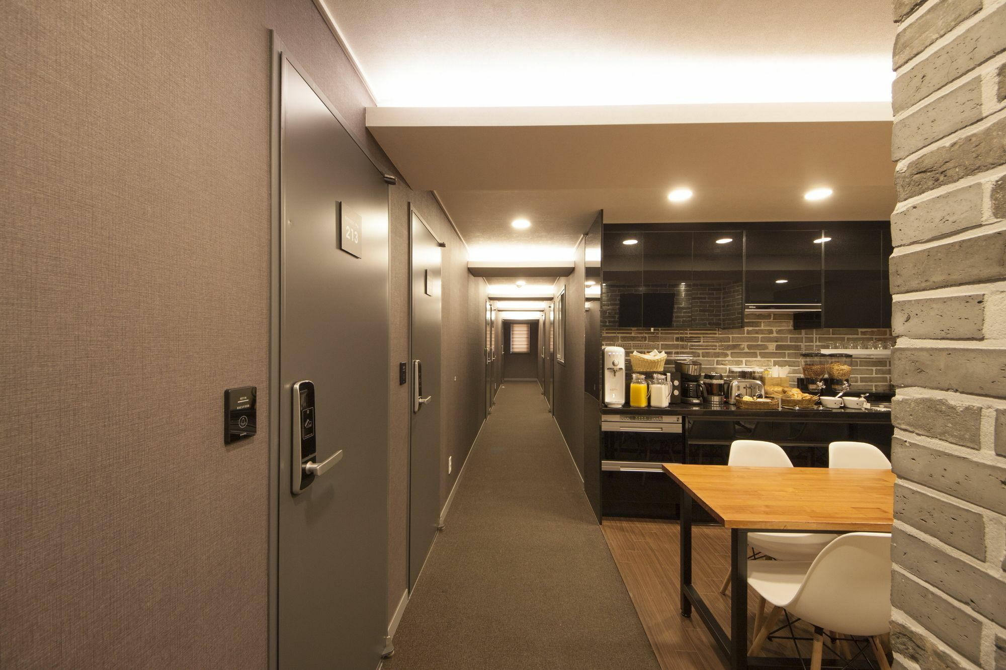 Blue Mountain Myeong-Dong Hotel Сеул Екстериор снимка