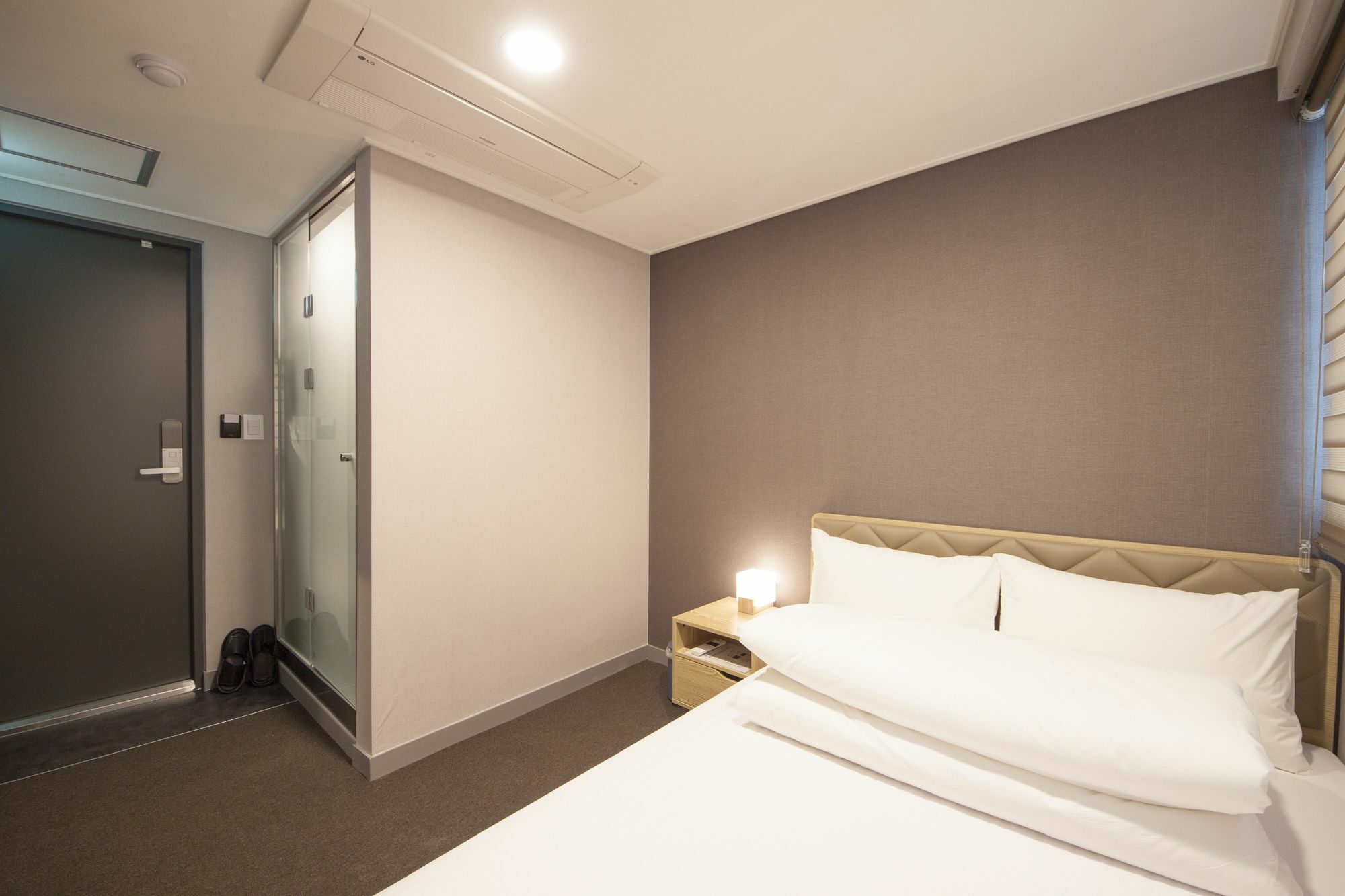 Blue Mountain Myeong-Dong Hotel Сеул Екстериор снимка