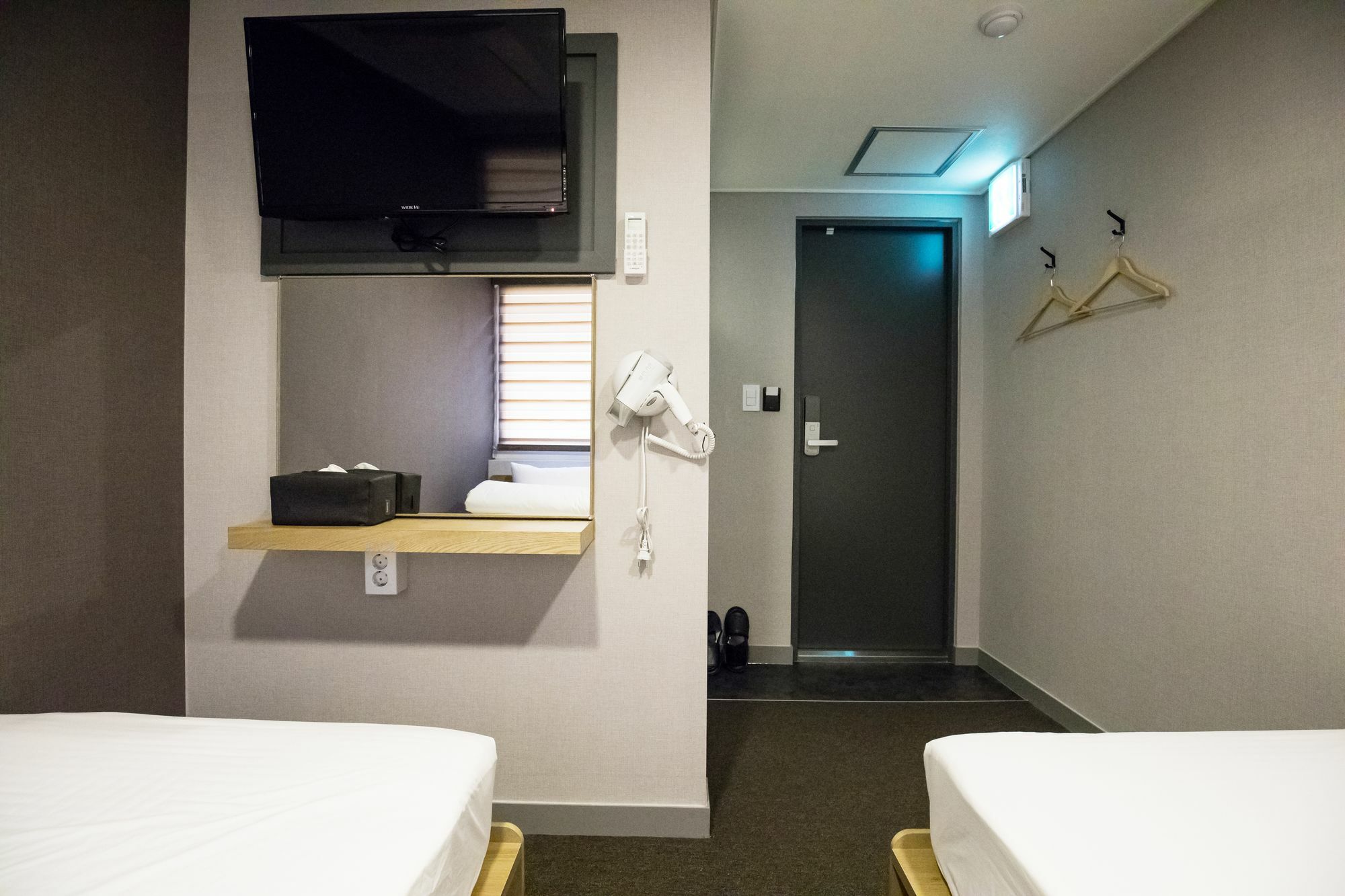 Blue Mountain Myeong-Dong Hotel Сеул Екстериор снимка