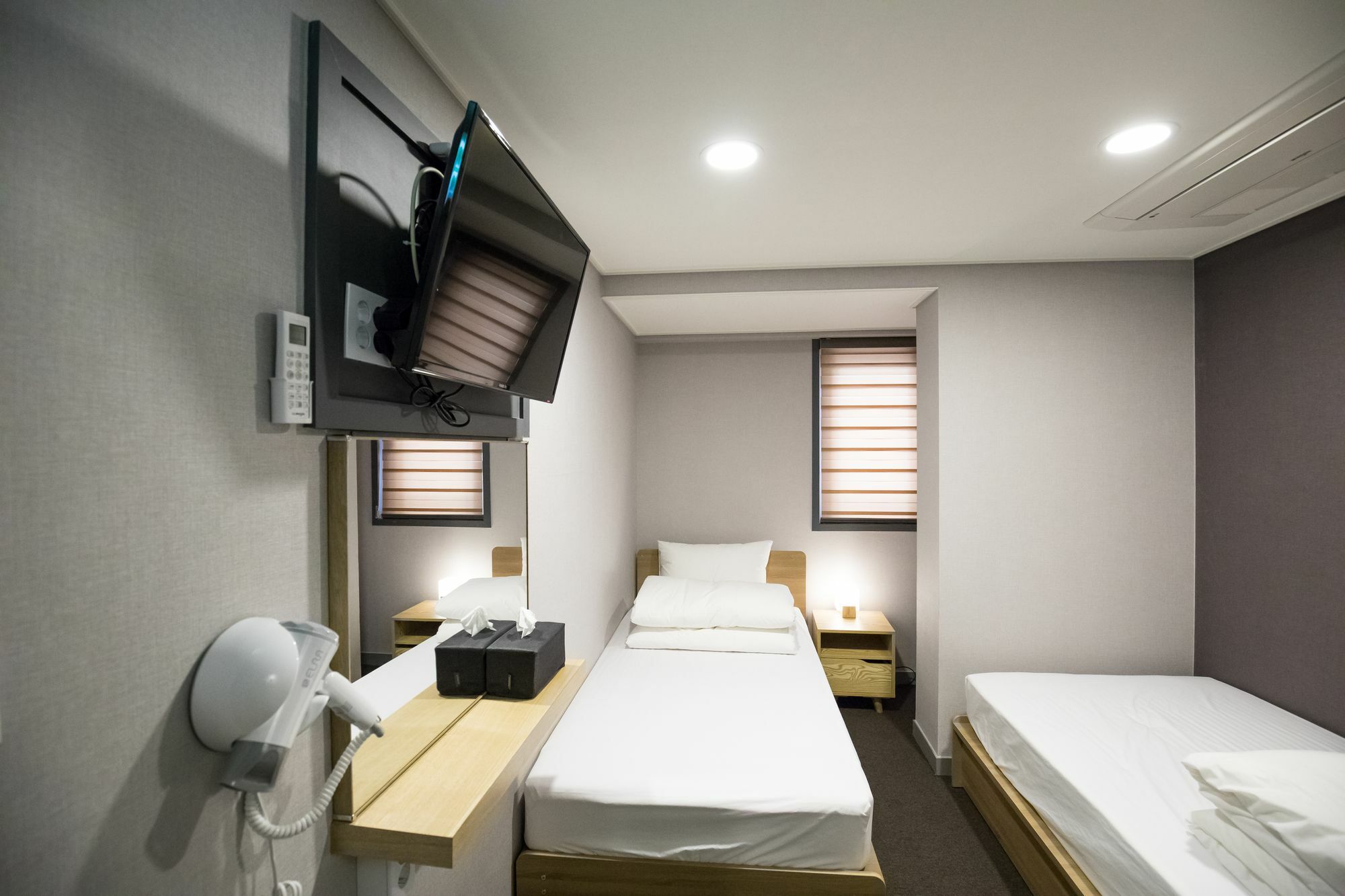 Blue Mountain Myeong-Dong Hotel Сеул Екстериор снимка